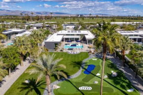 AvantStay Polo Villa Halo Pickleball Putting Green Sleeps 30
